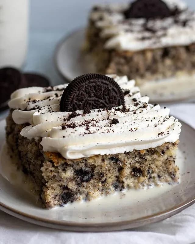 Oreo Milk Cake